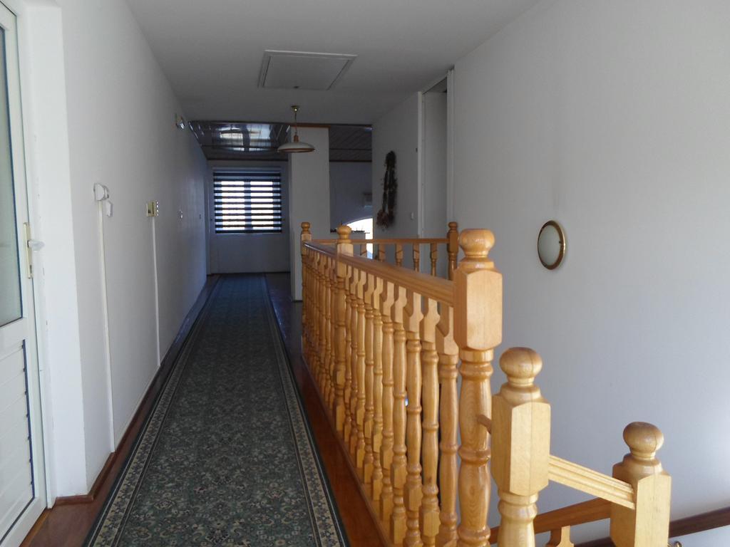 Guest House Luxotel Becicherecul Mare Exterior foto