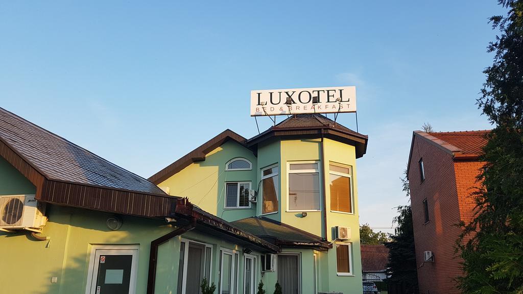 Guest House Luxotel Becicherecul Mare Exterior foto
